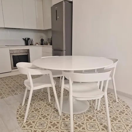 Tassoni 82 - In The Center With Sea View بيسكارا