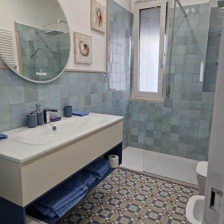 Tassoni 82 - In The Center With Sea View شقة بيسكارا